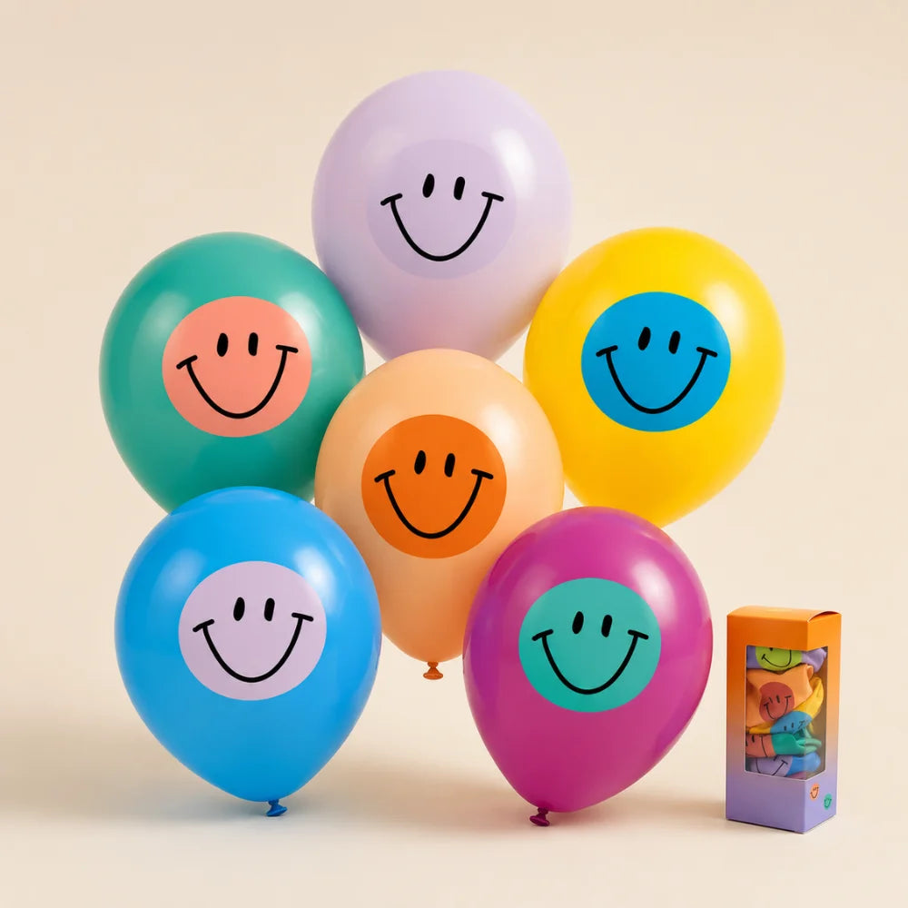 Verschiedene Smile-Designs der bunten Luftballons