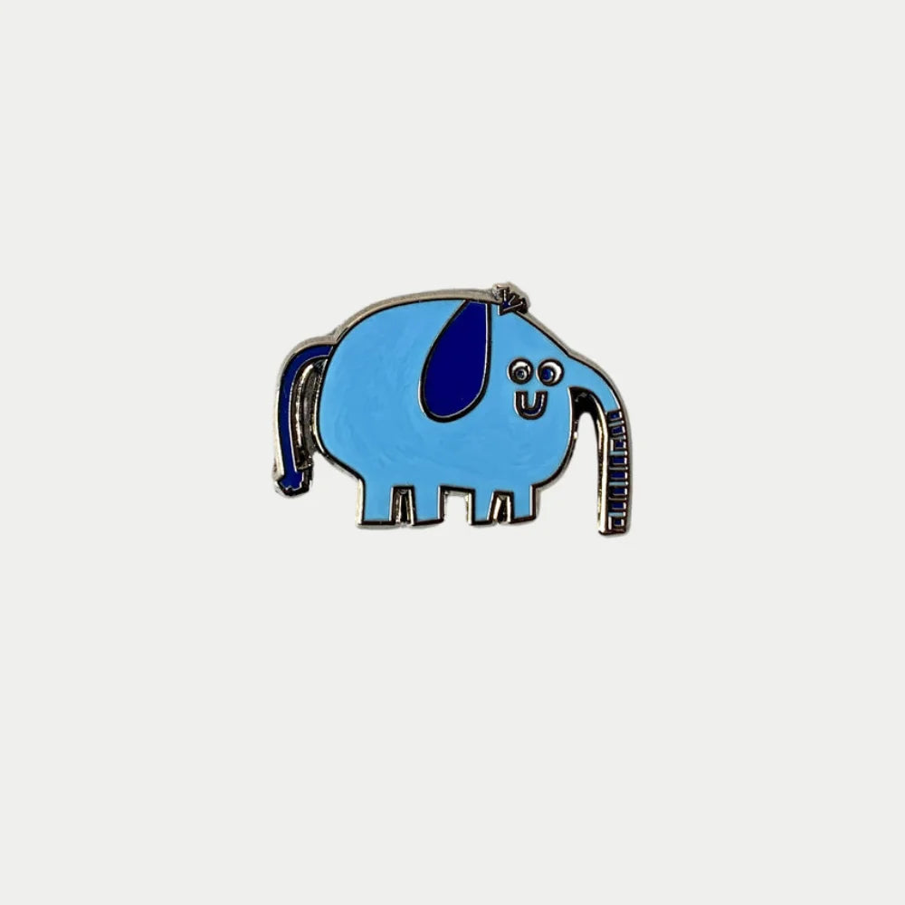 Blauer Elefant Emaille Pin aus Hartemaille mit Metallfassung – kleines Geschenk, Mitbringsel und Accessoire für Kinder und junge Erwachsene