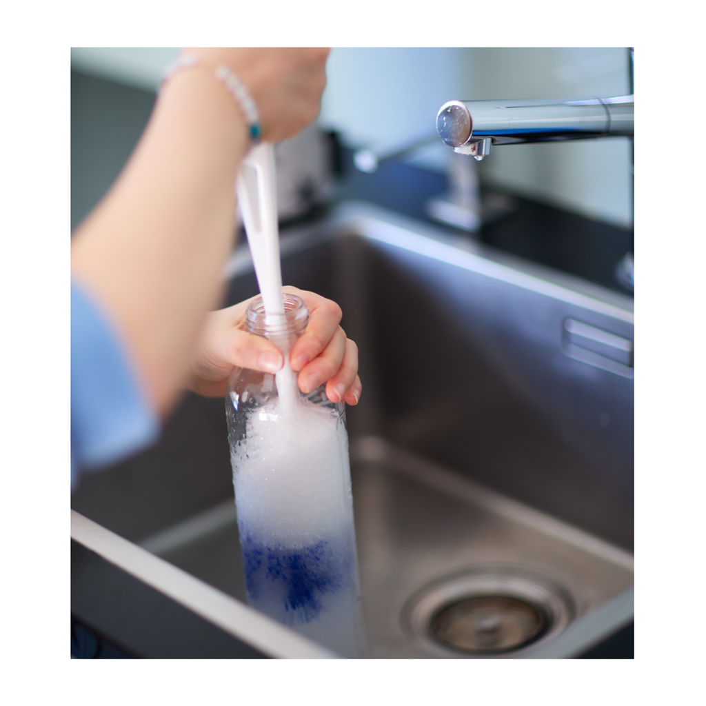 Adult drinking bottle 0.6 liter with lotus motif + drinking cap!