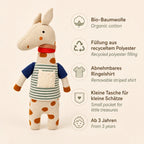 Giraffe Mala mit Bio-Baumwolle, recycelter Füllung und abnehmbarem Ringelshirt