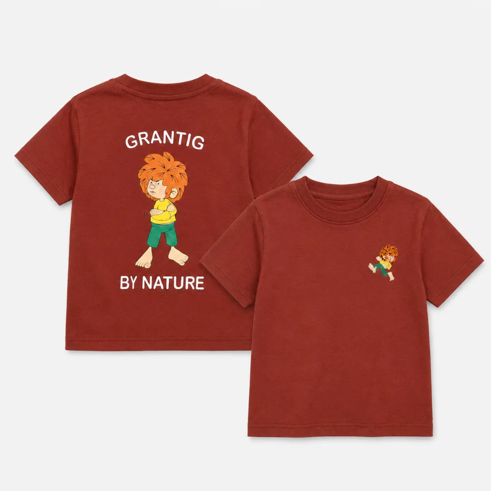 Rotes Pumuckl Kinder-T-Shirt aus Bio-Baumwolle – Vorder- und Rückseite auf hellem Hintergrund