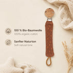 Schnullerkette Sugar aus 100 % Bio-Baumwolle in warmem Braun mit Holzclip und Naturton