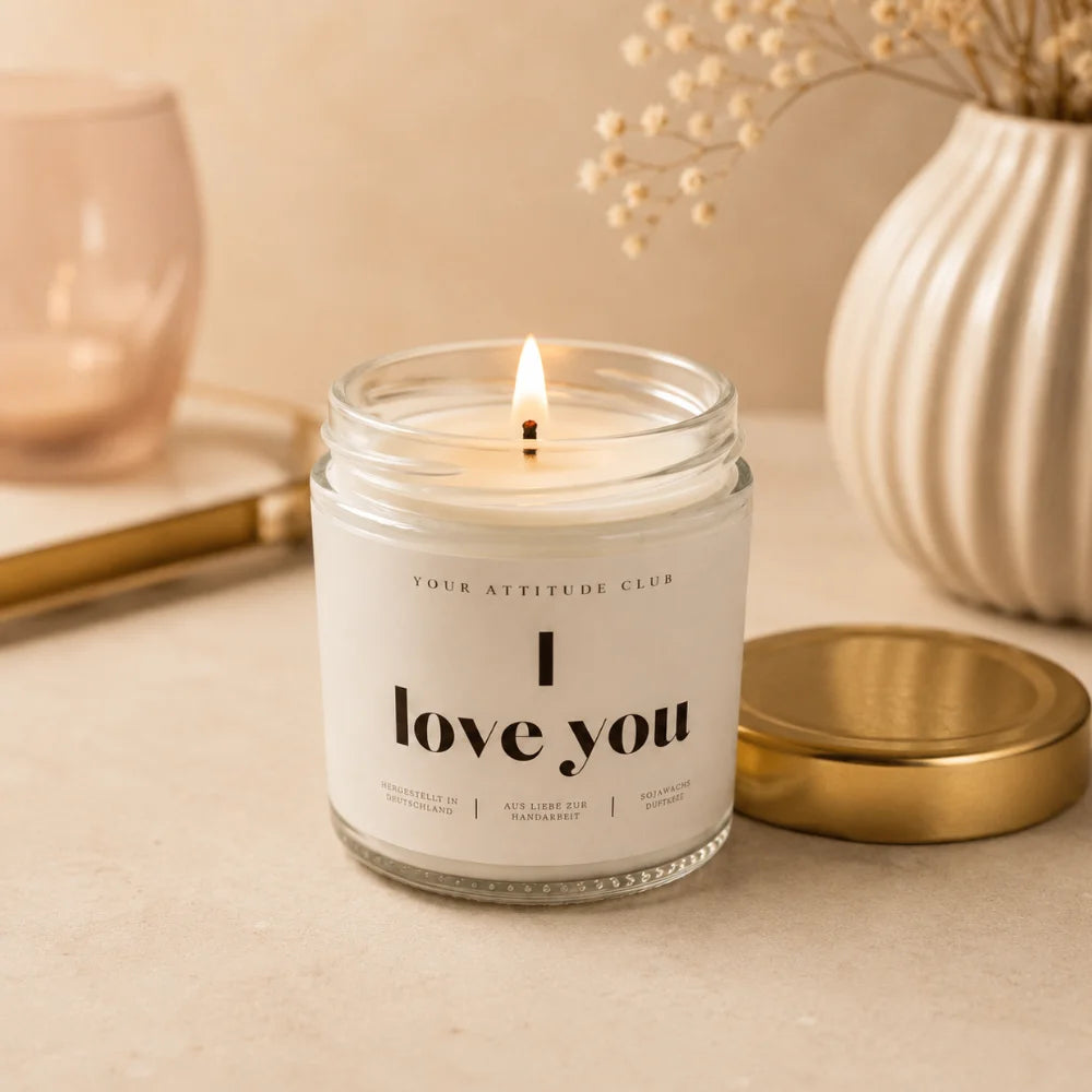 I Love You Duftkerze im hellen Glas mit goldenem Deckel