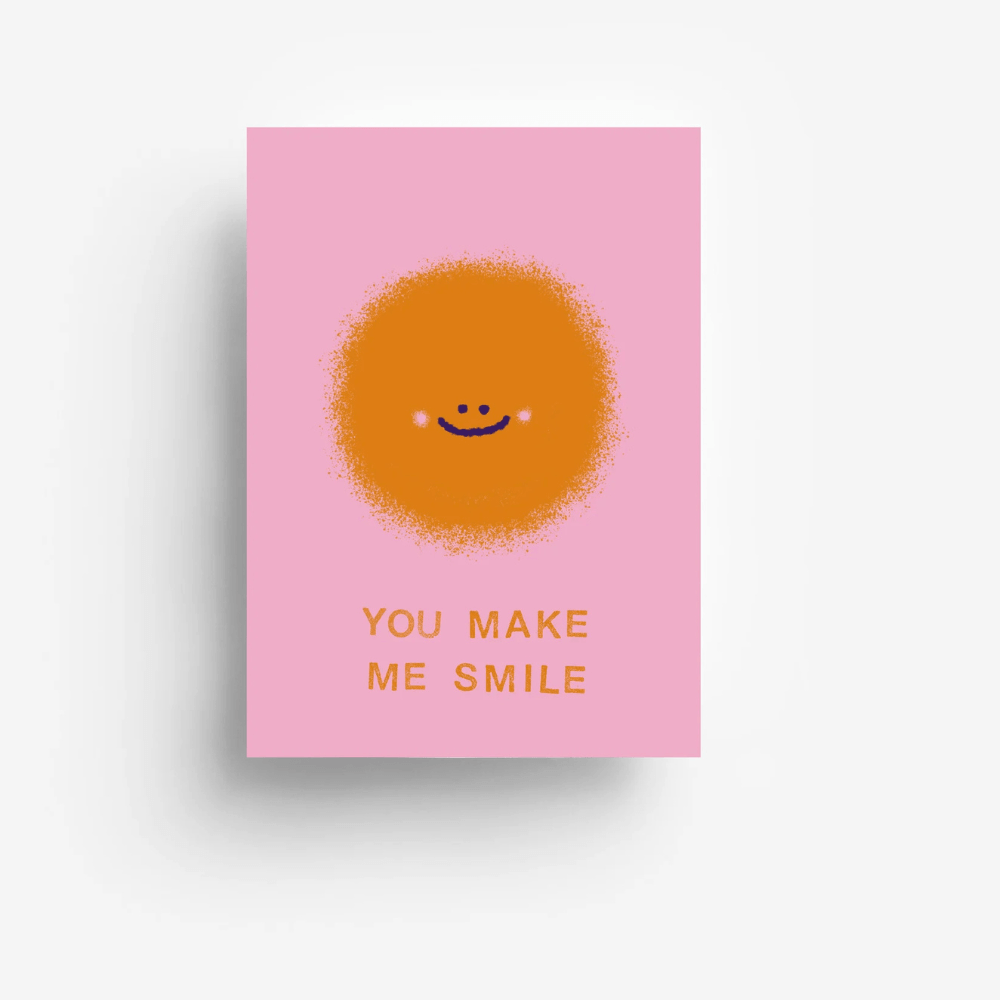 Wunderschöne Postkarte "You make me smile". Perfekt als Grußkarte oder als Beilage zum Geschenk. Entworfen und hergestellt in Deutschland.  Hauptbild