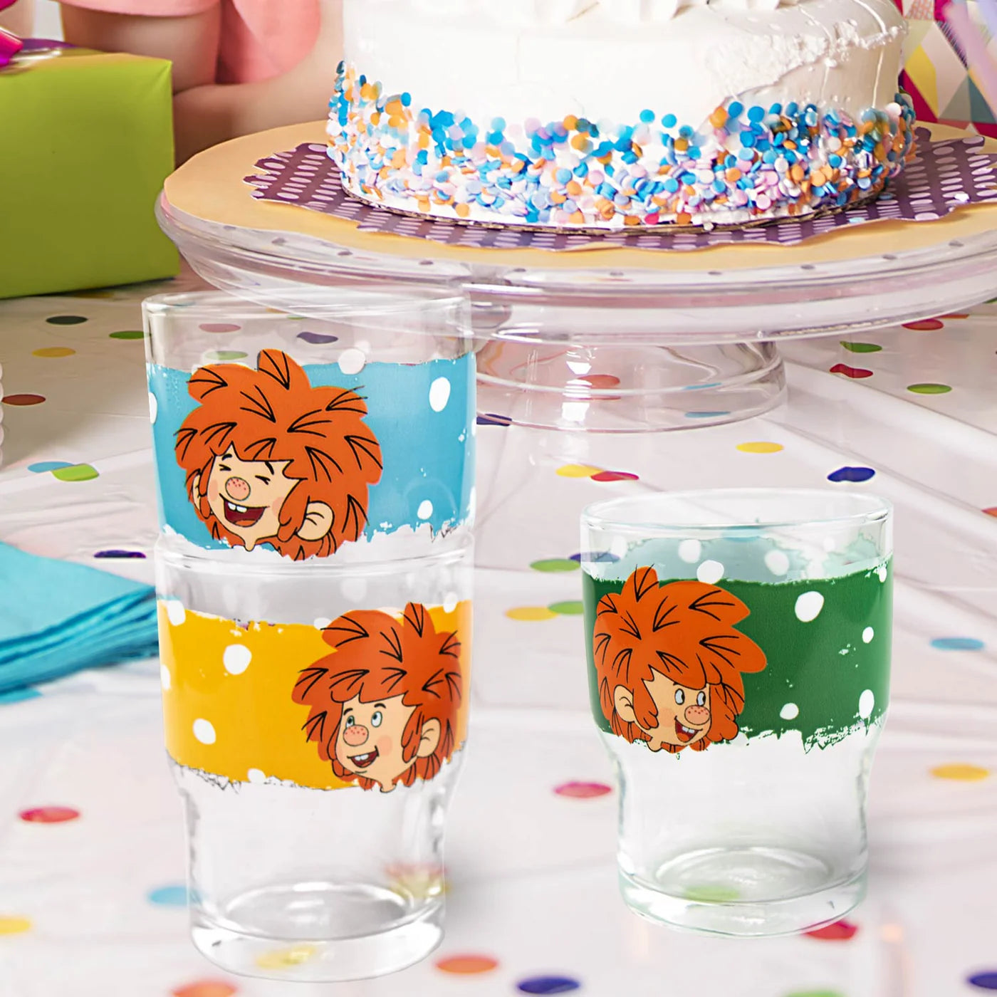 Set bestehend aus drei kleinen Trinkgläsern mit Pumuckl Motiv,Hergestellt in Deutschland. 